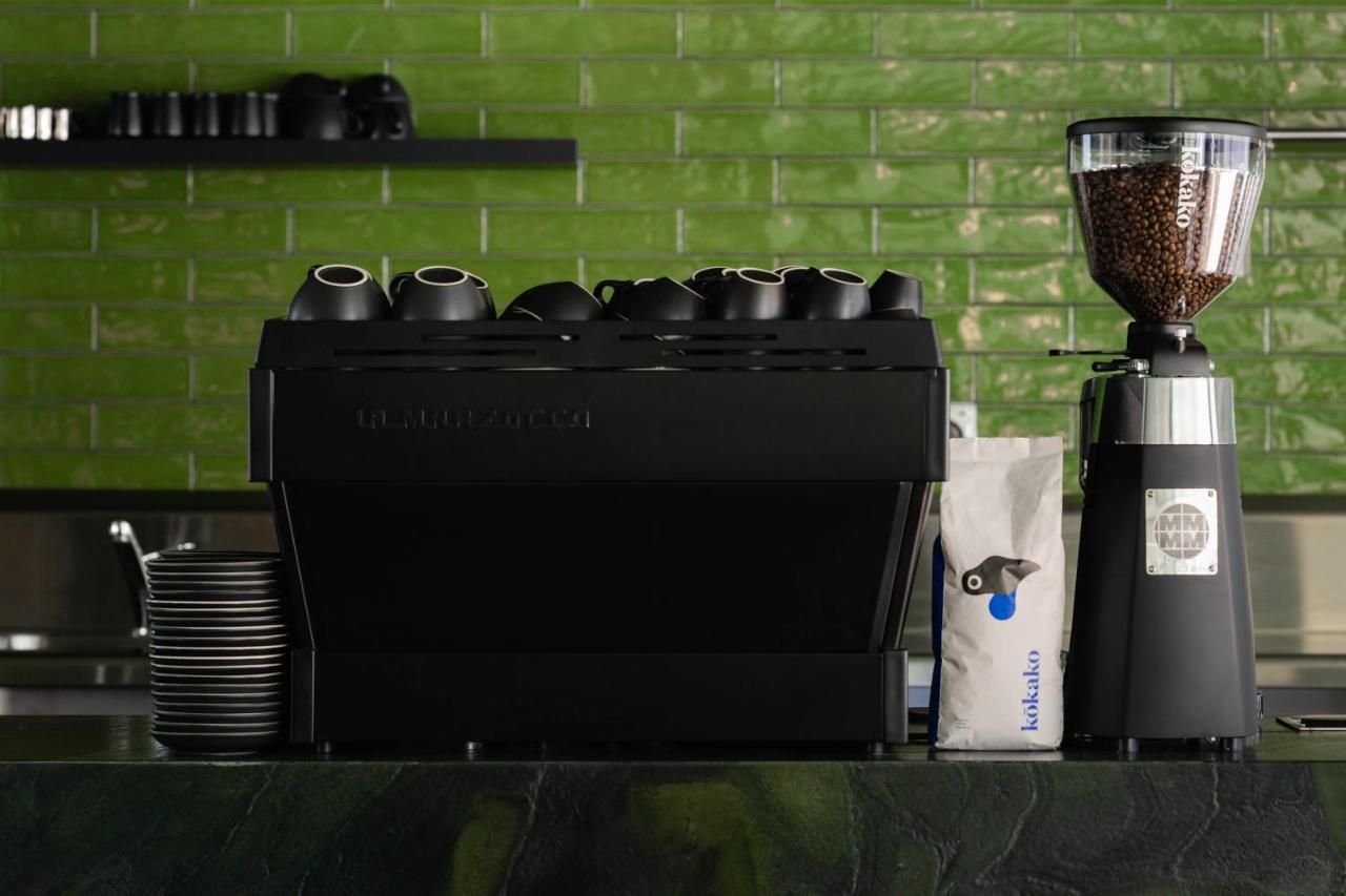Ebb-Ντούνεντιν Εξωτερικό φωτογραφία A coffee machine