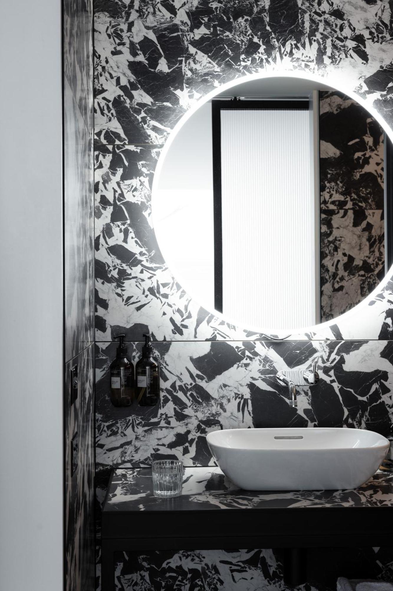 Ebb-Ντούνεντιν Εξωτερικό φωτογραφία Bathroom in the hotel